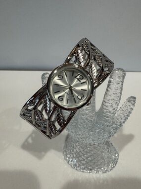 BWC Quartz Silver Leaf Cuff Watch with stainless steel back and Singapore movmt
